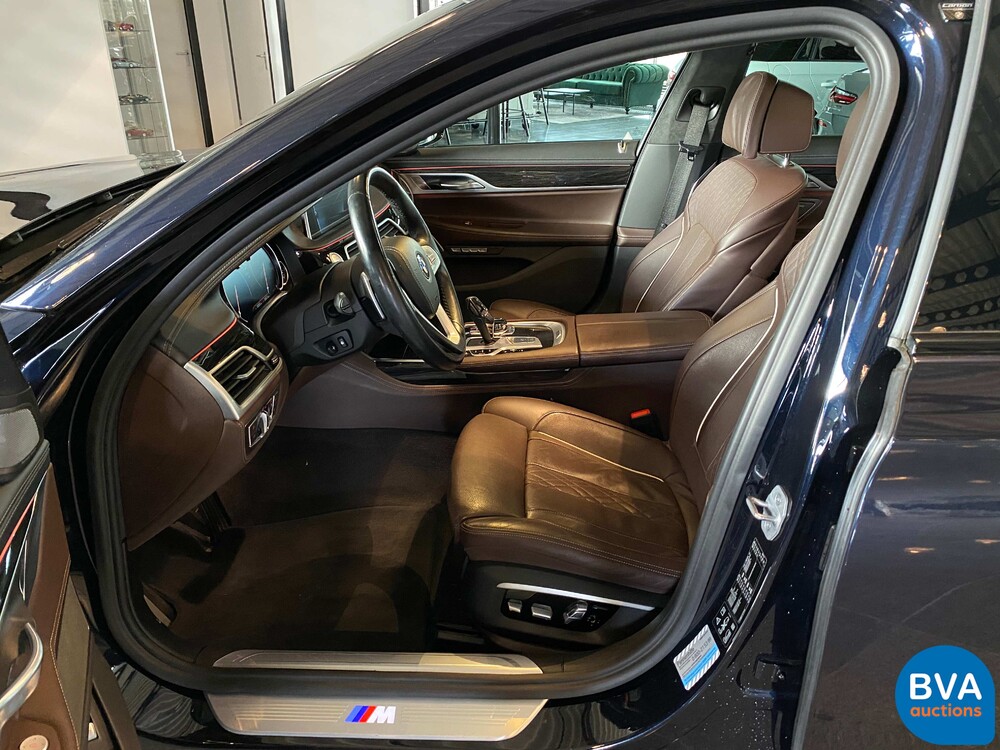 BMW 740d xDrive M-Sport High Executive 320hp 7-Series 2017, SH-847-X.