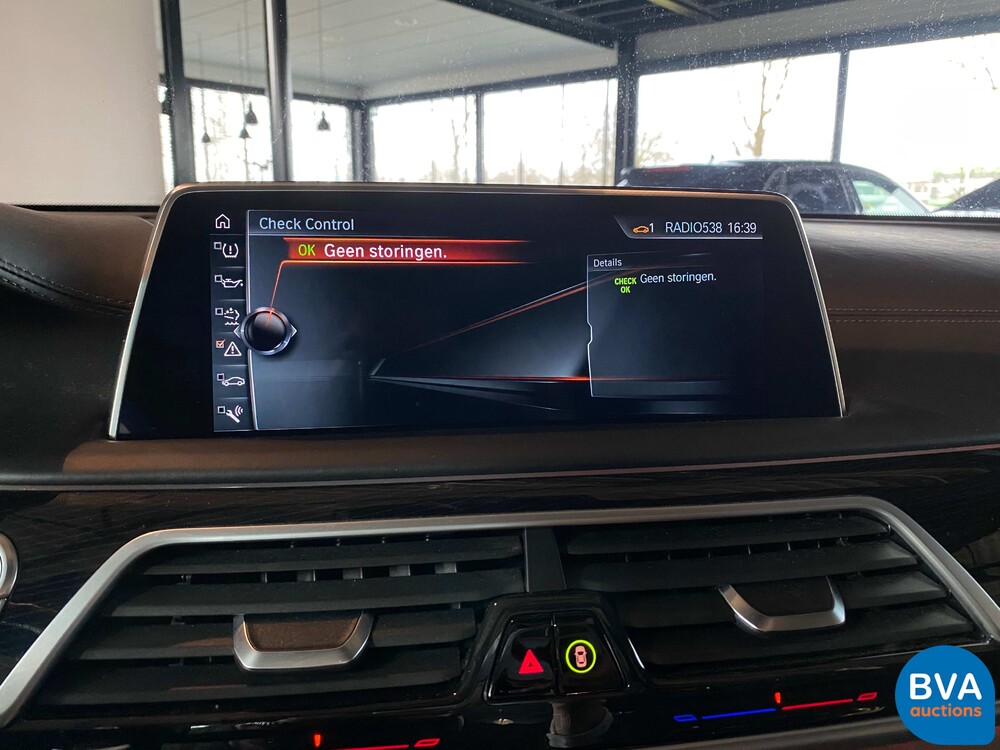 BMW 740d xDrive M-Sport High Executive 320hp 7-Series 2017, SH-847-X.