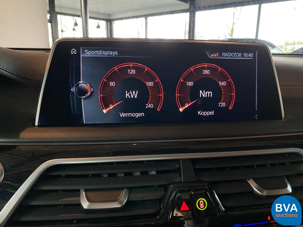 BMW 740d xDrive M-Sport High Executive 320hp 7-Series 2017, SH-847-X.