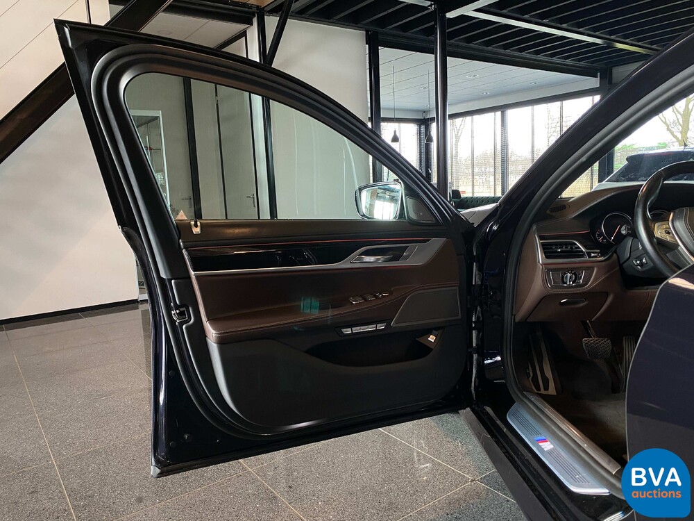 BMW 740d xDrive M-Sport High Executive 320hp 7-Series 2017, SH-847-X.