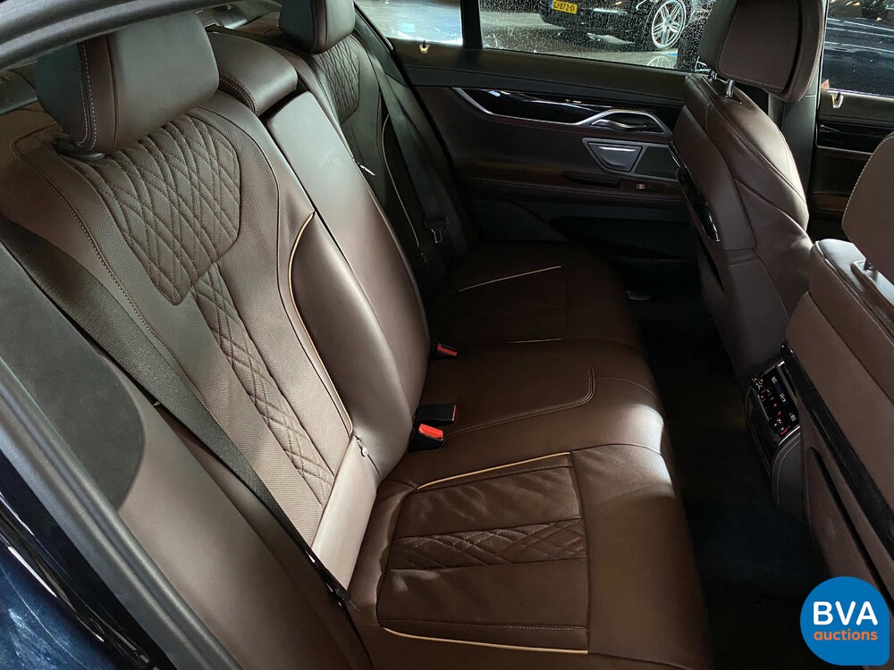BMW 740d xDrive M-Sport High Executive 320hp 7-Series 2017, SH-847-X.