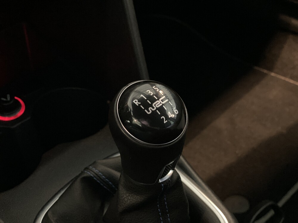 Volkswagen Polo WRC 2.0 TSI R Street 320pk 2014, 9-XJG-33