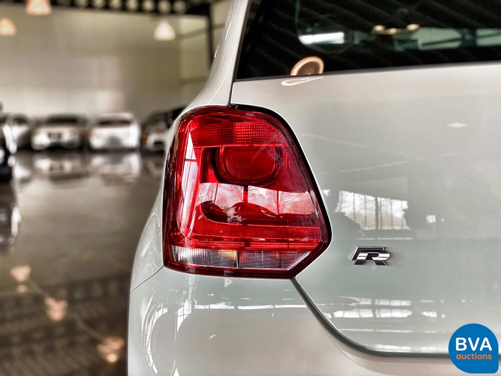 Volkswagen Polo WRC 2.0 TSI R Street 320pk 2014, 9-XJG-33