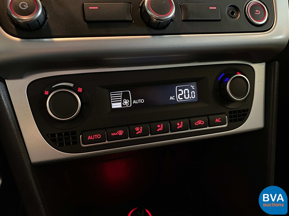 Volkswagen Polo WRC 2.0 TSI R Street 320pk 2014, 9-XJG-33