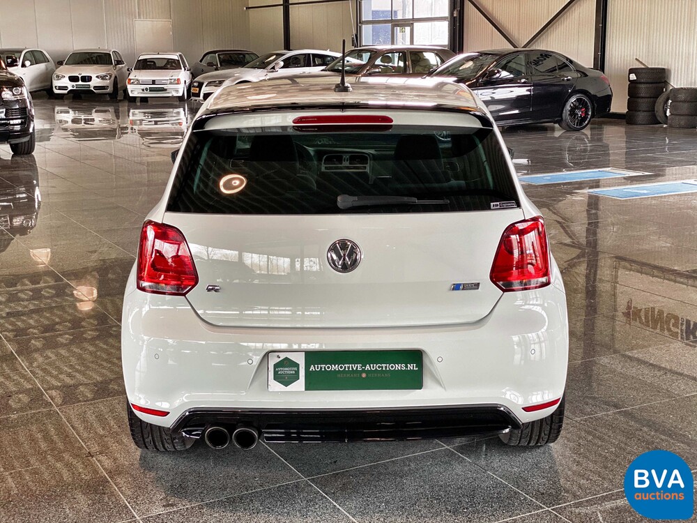 Volkswagen Polo WRC 2.0 TSI R Street 320pk 2014, 9-XJG-33