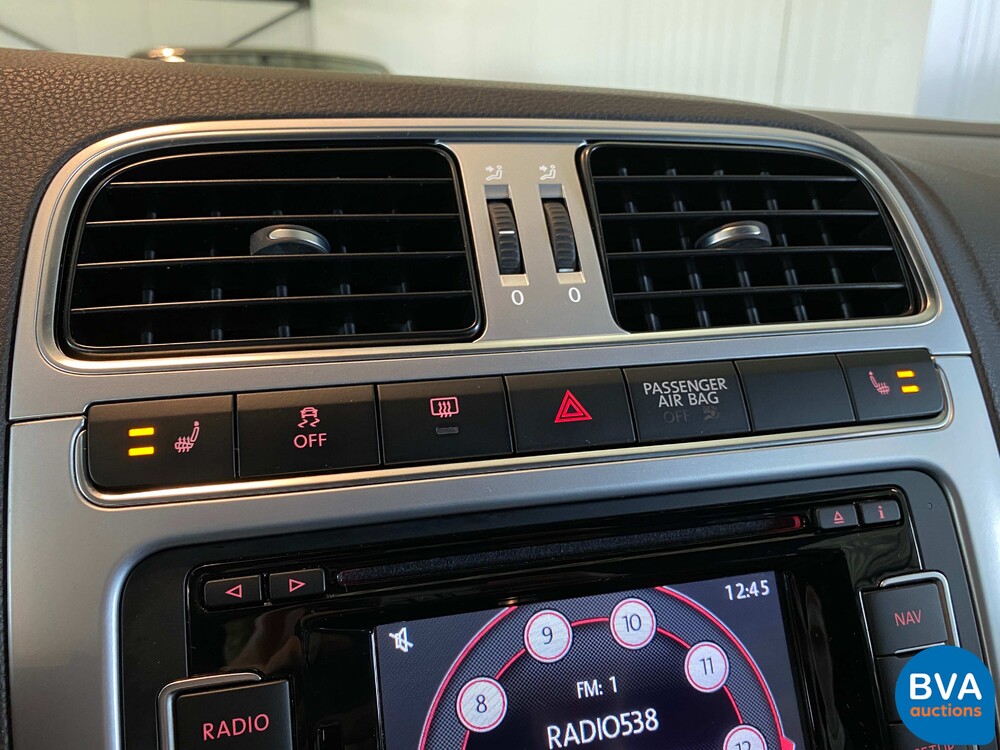 Volkswagen Polo WRC 2.0 TSI R Street 320pk 2014, 9-XJG-33