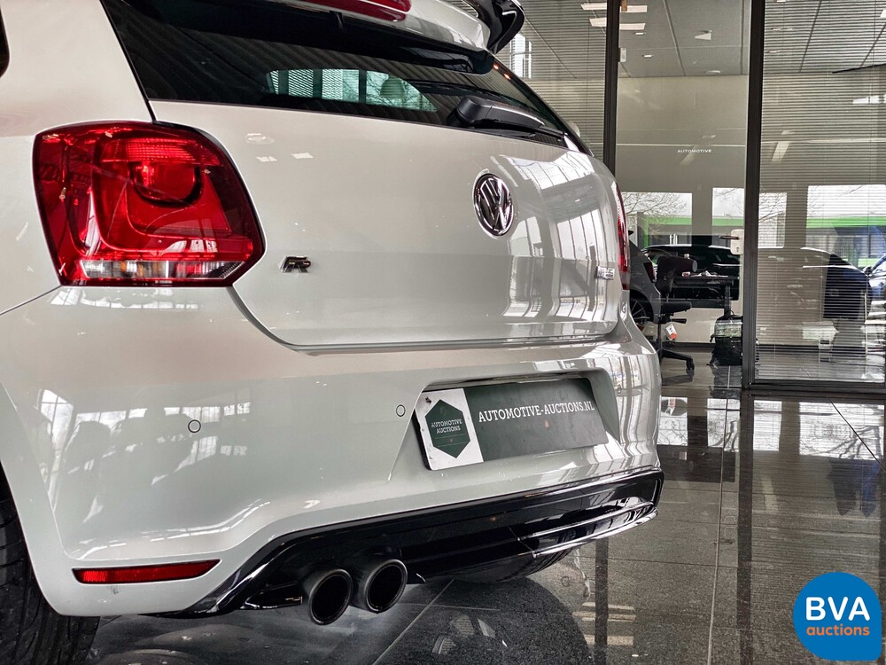 Volkswagen Polo WRC 2.0 TSI R Street 320pk 2014, 9-XJG-33