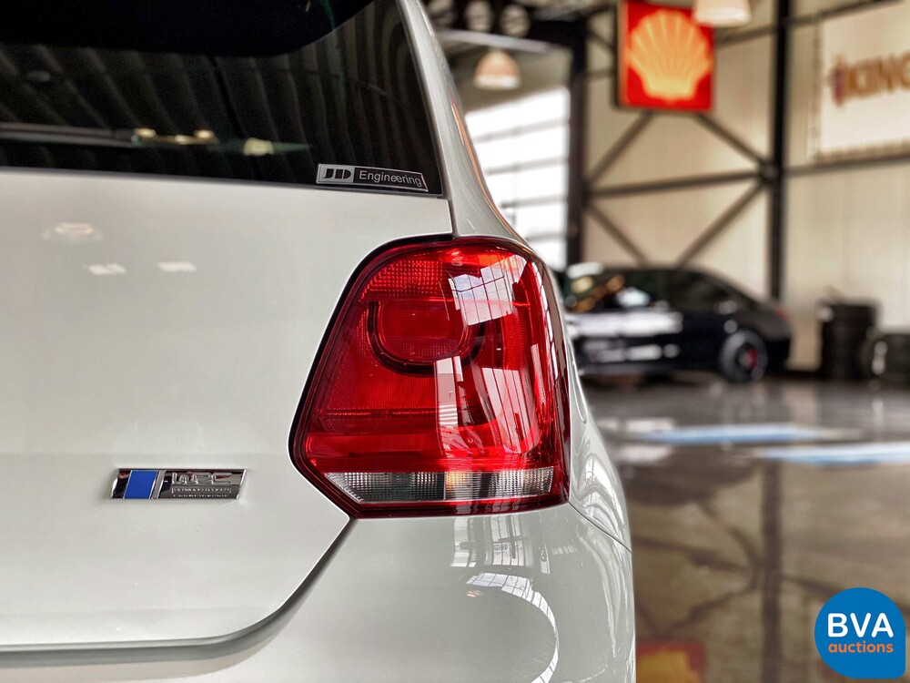 Volkswagen Polo WRC 2.0 TSI R Street 320pk 2014, 9-XJG-33