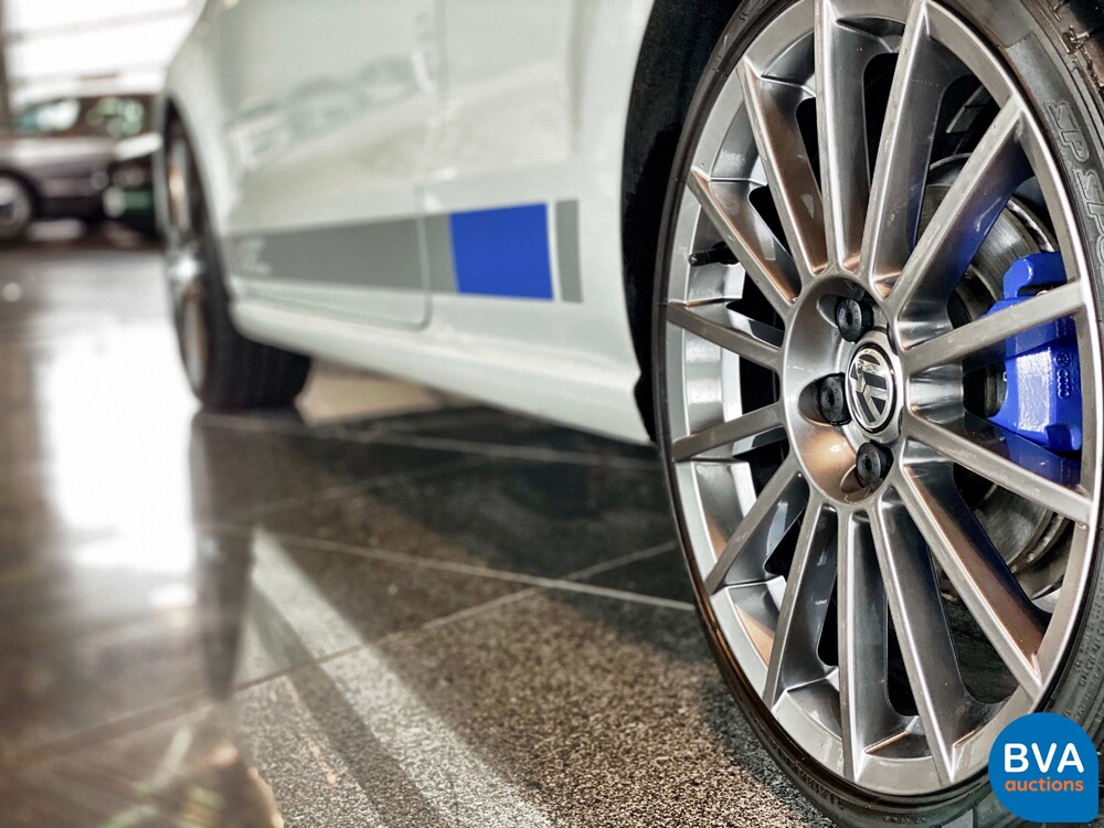 Volkswagen Polo WRC 2.0 TSI R Street 320pk 2014, 9-XJG-33