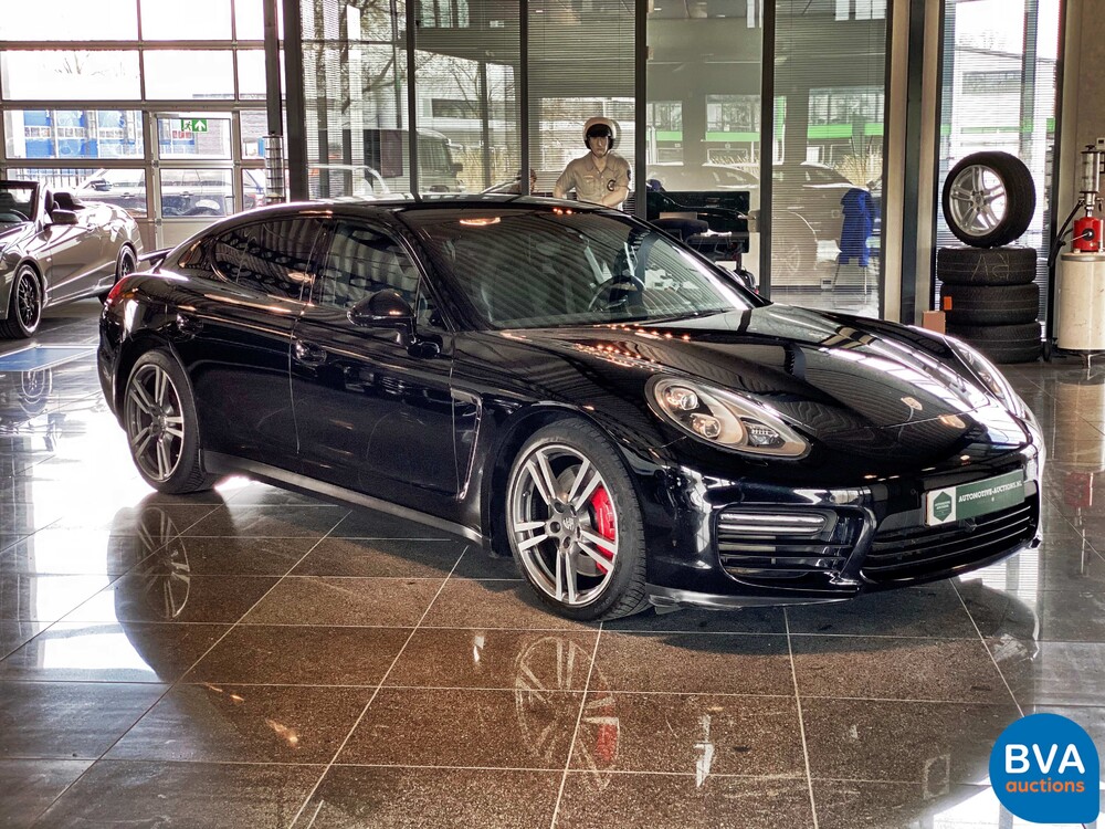 Porsche Panamera 4.8 GTS SportChrono 441 PS 2014, G-250-RV.
