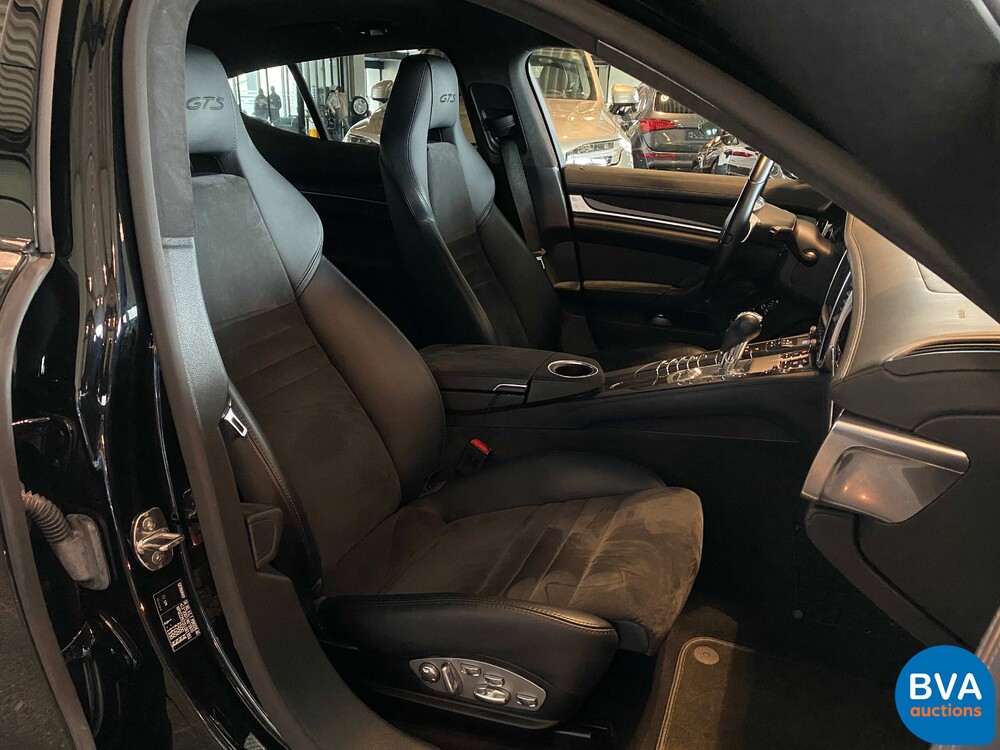 Porsche Panamera 4.8 GTS SportChrono 441 PS 2014, G-250-RV.