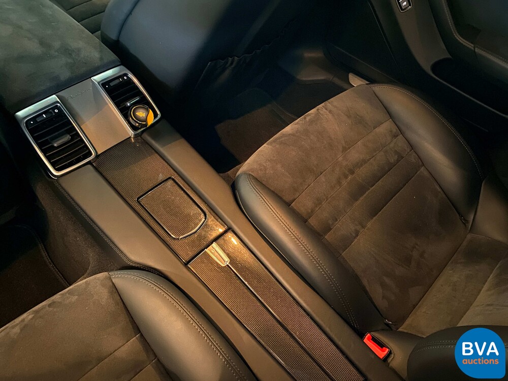Porsche Panamera 4.8 GTS SportChrono 441 PS 2014, G-250-RV.
