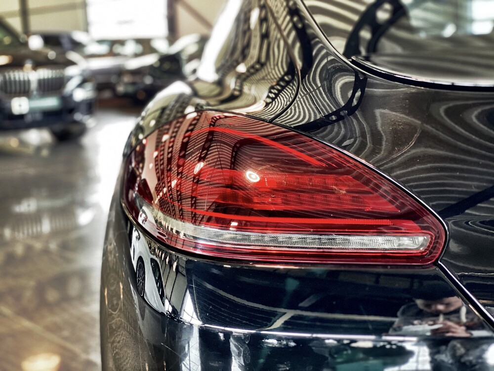 Porsche Panamera 4.8 GTS SportChrono 441 PS 2014, G-250-RV.