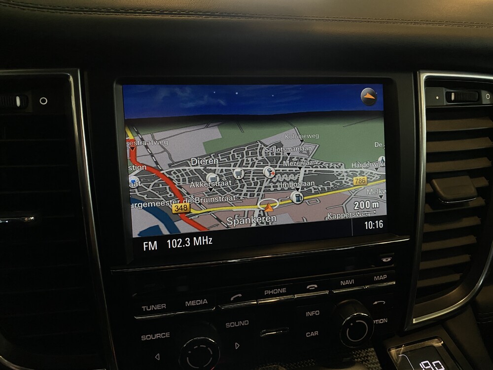 Porsche Panamera 4.8 GTS SportChrono 441 PS 2014, G-250-RV.