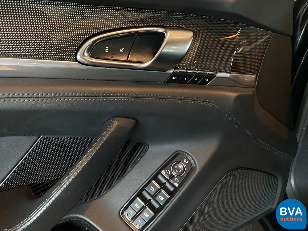 Porsche Panamera 4.8 GTS SportChrono 441 PS 2014, G-250-RV.