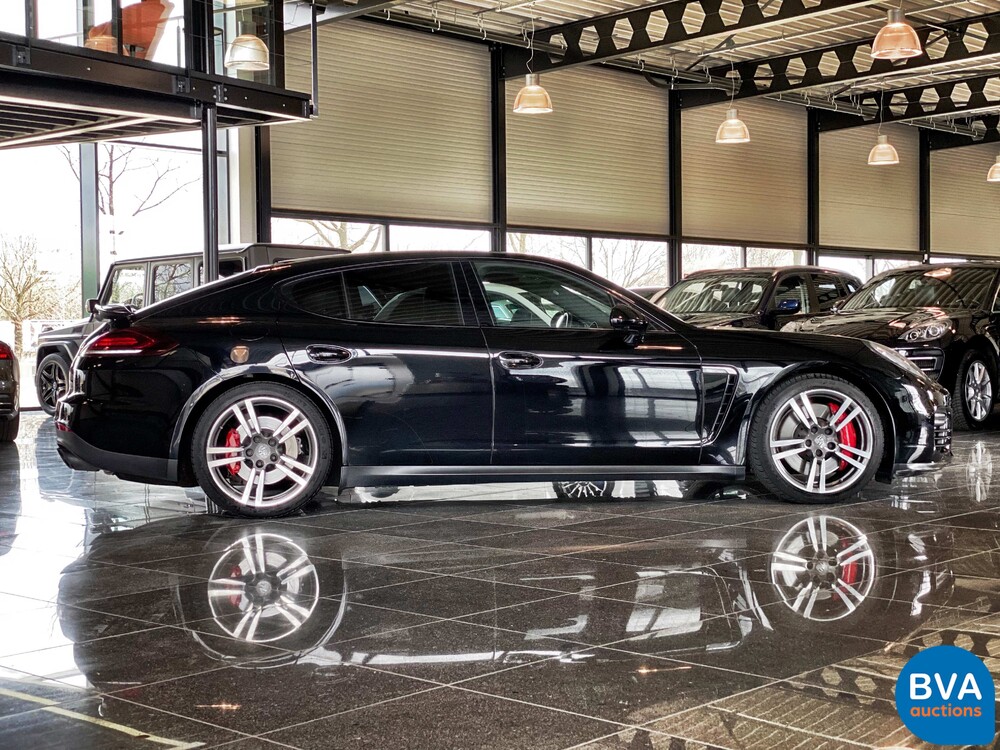 Porsche Panamera 4.8 GTS SportChrono 441 PS 2014, G-250-RV.
