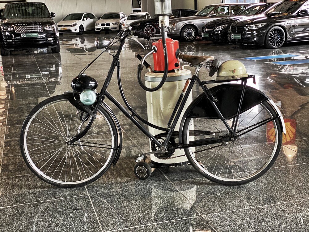 Berini Eitje Union Motorized Bicycle 1940.