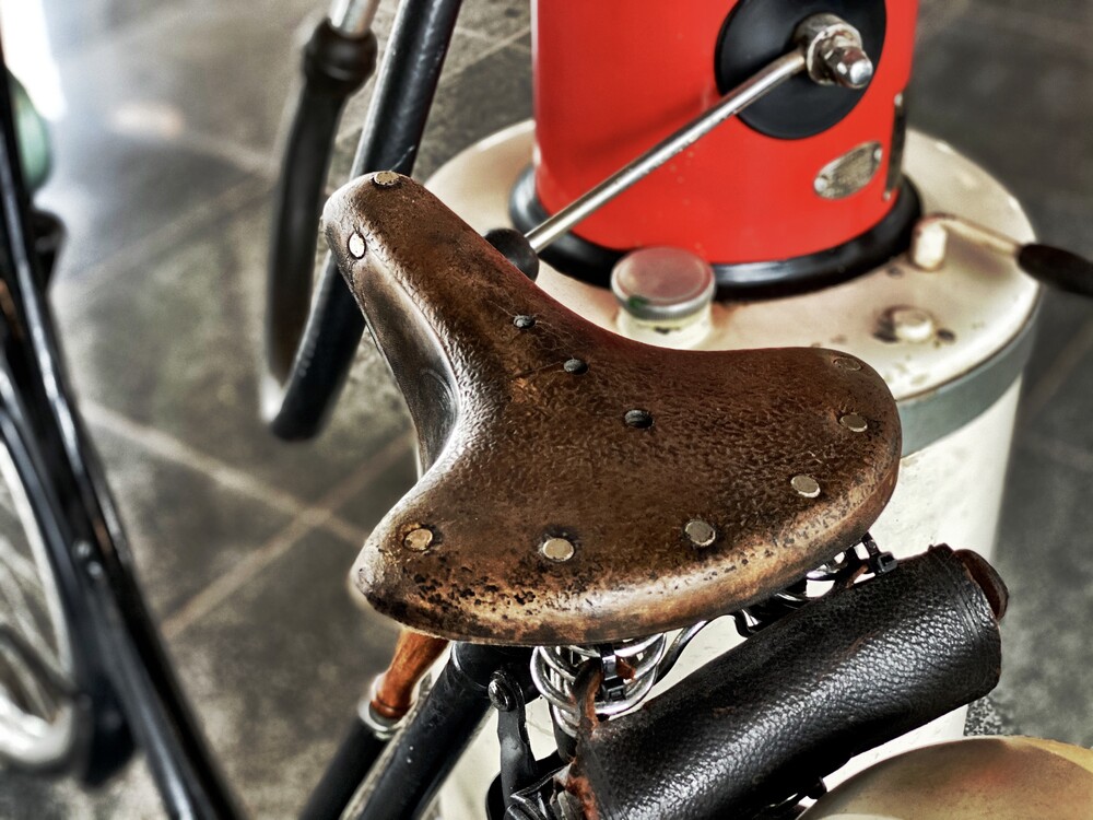 Berini Eitje Union Motorized Bicycle 1940.