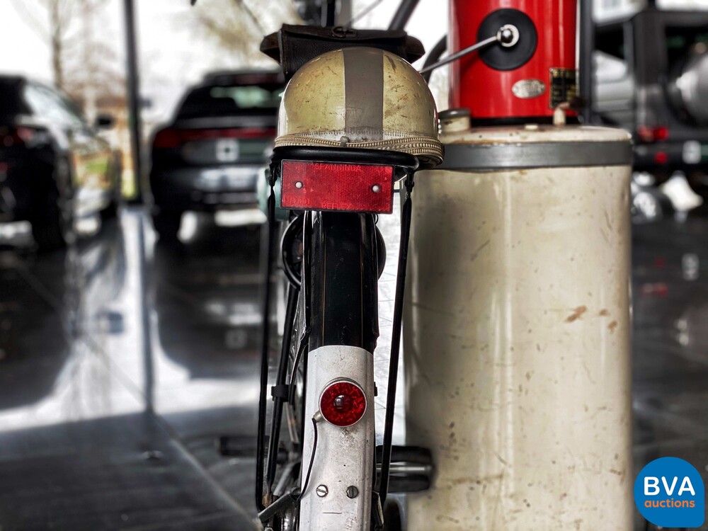 Berini Eitje Union Motorized Bicycle 1940.