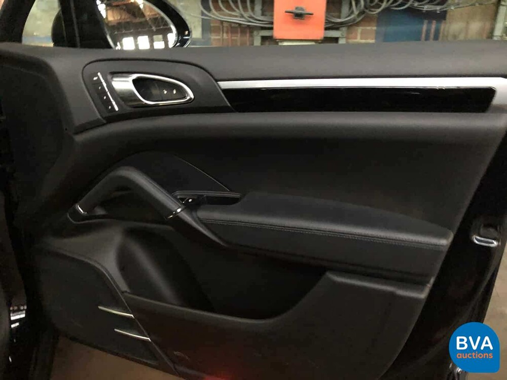 Porsche Cayenne 3.0 S E-Hybrid 416 PS 2015 FACELIFT -Original NL-, HF-348-Z.