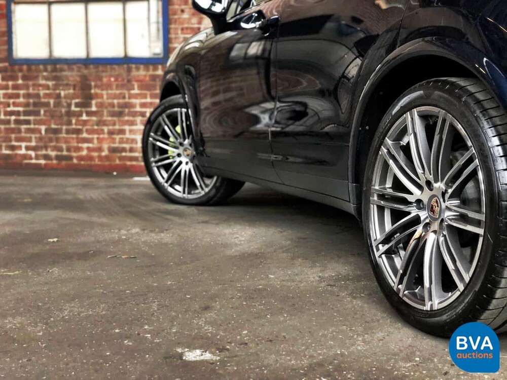 Porsche Cayenne 3.0 S E-Hybrid 416 PS 2015 FACELIFT -Original NL-, HF-348-Z.