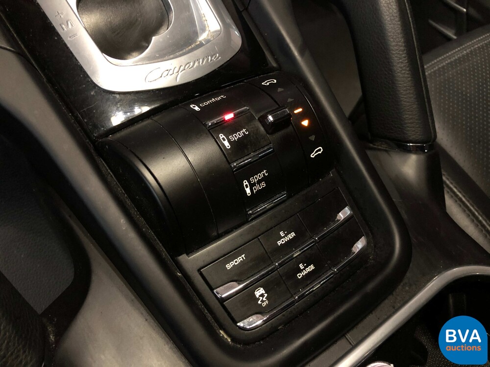 Porsche Cayenne 3.0 S E-Hybrid 416 PS 2015 FACELIFT -Original NL-, HF-348-Z.