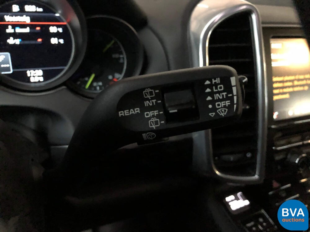 Porsche Cayenne 3.0 S E-Hybrid 416 PS 2015 FACELIFT -Original NL-, HF-348-Z.
