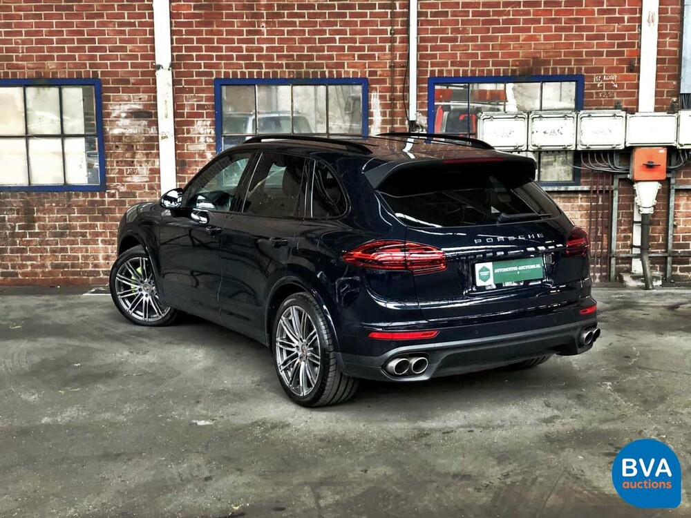 Porsche Cayenne 3.0 S E-Hybrid 416 PS 2015 FACELIFT -Original NL-, HF-348-Z.