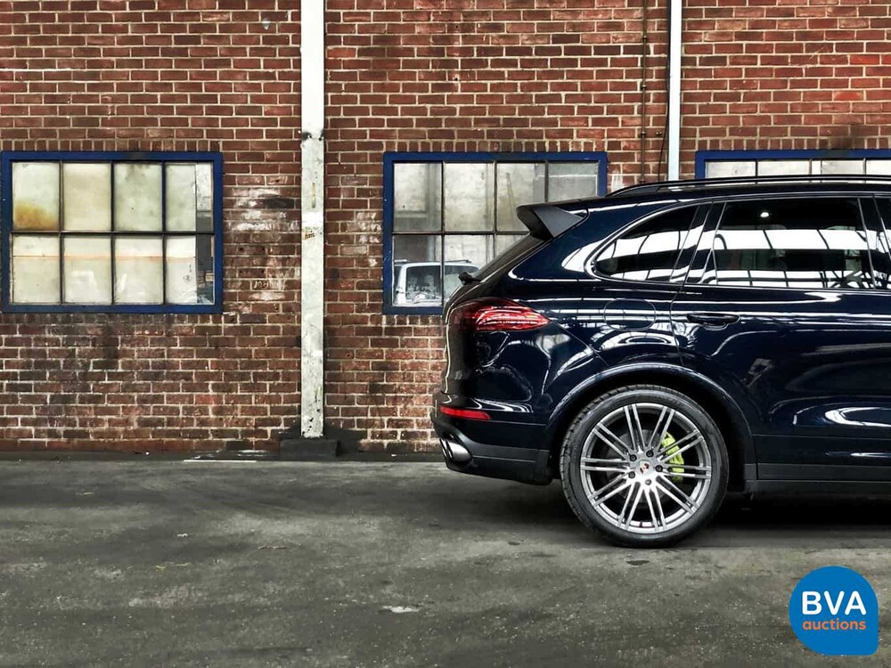 Porsche Cayenne 3.0 S E-Hybrid 416 PS 2015 FACELIFT -Original NL-, HF-348-Z.