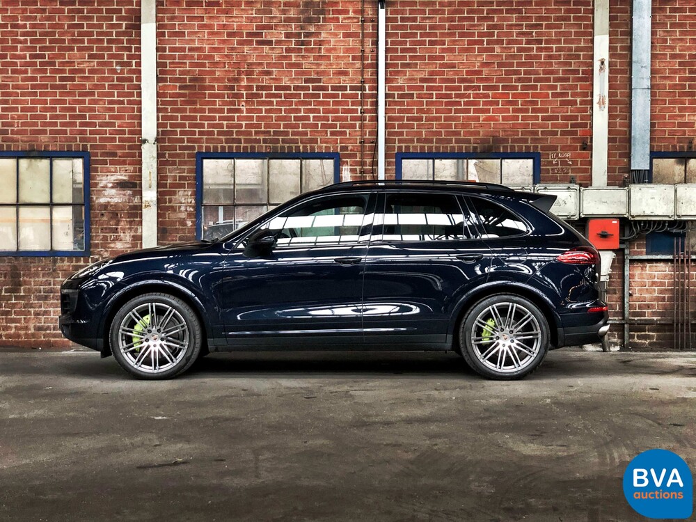 Porsche Cayenne 3.0 S E-Hybrid 416 PS 2015 FACELIFT -Original NL-, HF-348-Z.
