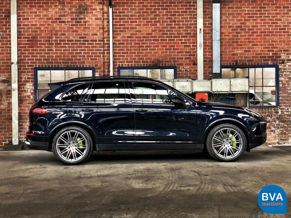 Porsche Cayenne 3.0 S E-Hybrid 416 PS 2015 FACELIFT -Original NL-, HF-348-Z.