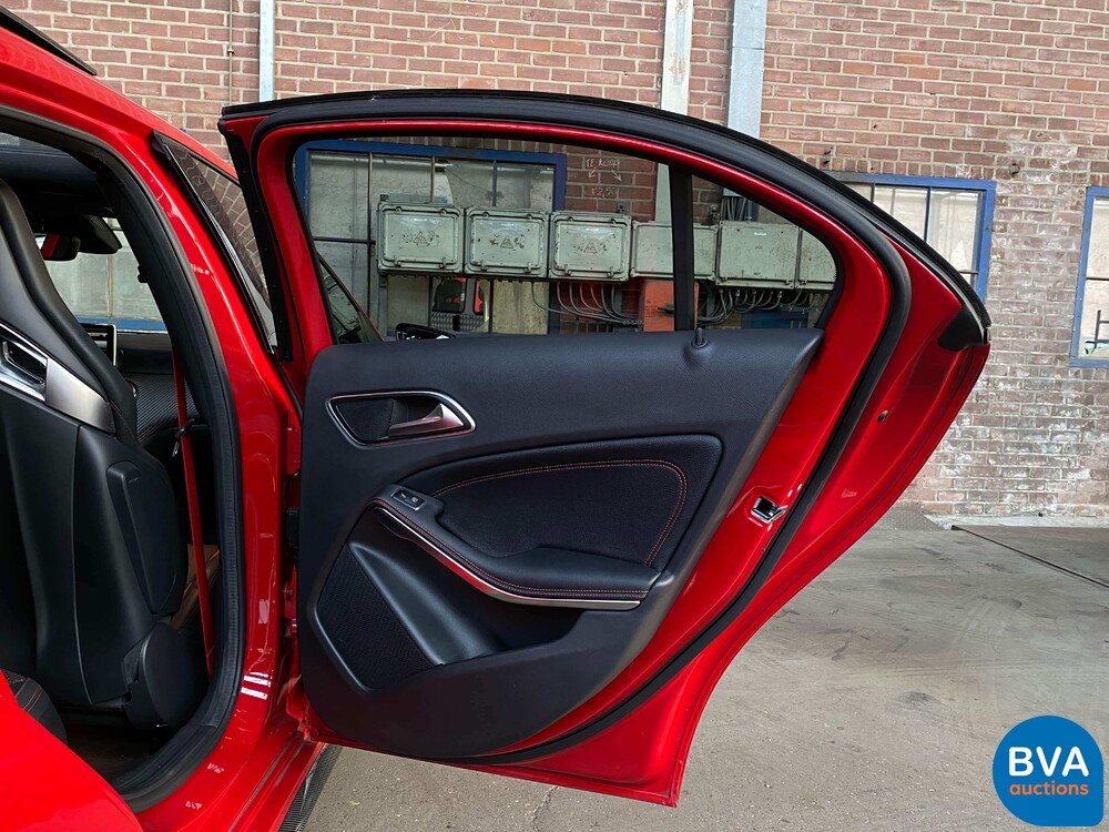 Mercedes-Benz A45 AMG 4Matic 360 PS TRACK-PACK A-Klasse 2014 -Org. NL-, 6-XBZ-85.