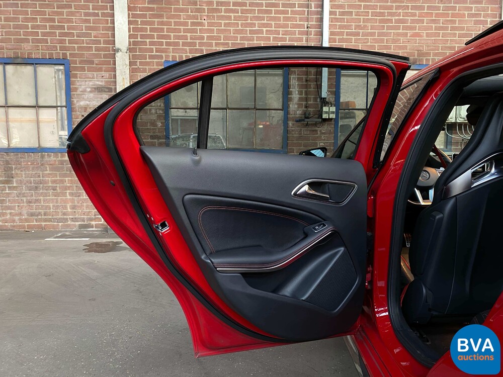 Mercedes-Benz A45 AMG 4Matic 360 PS TRACK-PACK A-Klasse 2014 -Org. NL-, 6-XBZ-85.