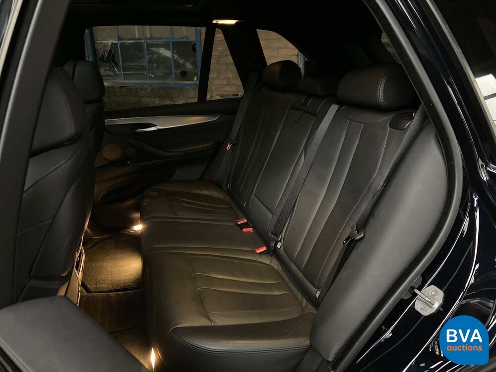 BMW X5 M50d xDrive 381 PS - Original NL - 2014, 2-TNN-62.