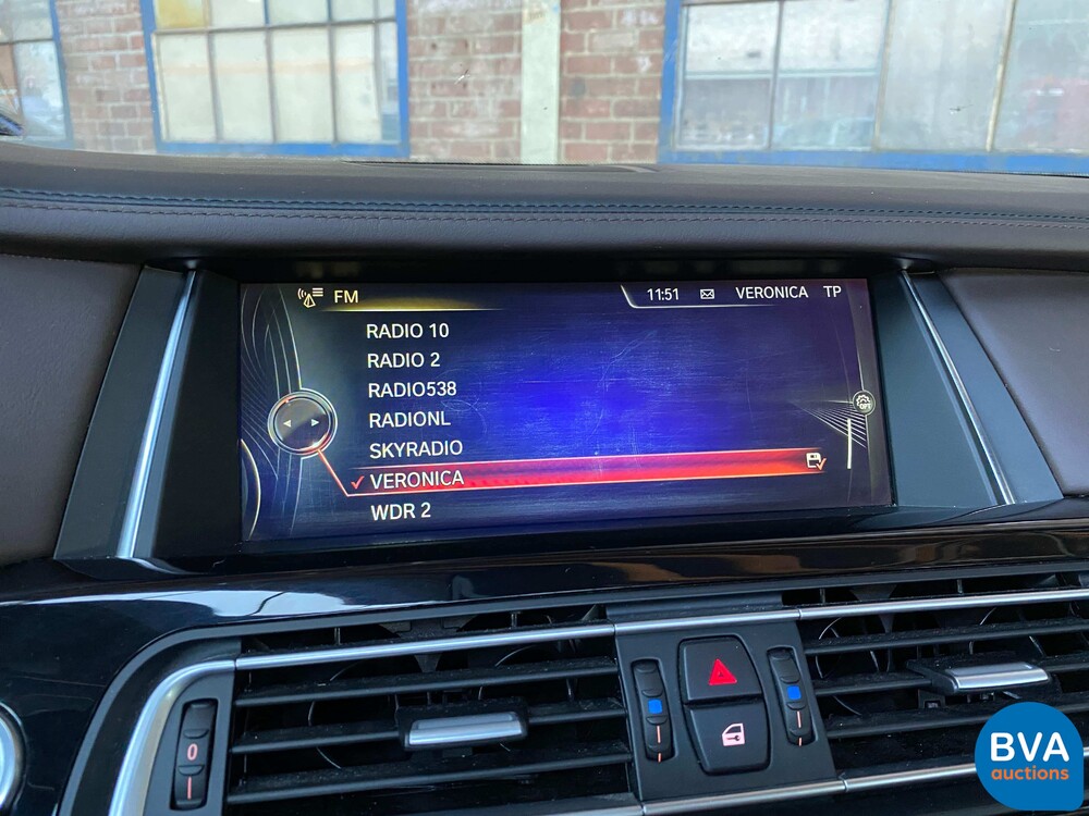 BMW 740d xDrive M-Sport 313 PS 7er, 9-ZKT-90.