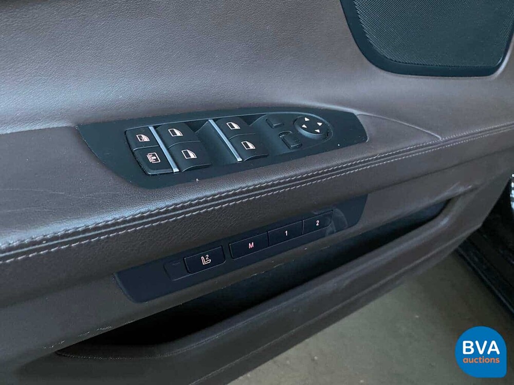 BMW 740d xDrive M-Sport 313 PS 7er, 9-ZKT-90.