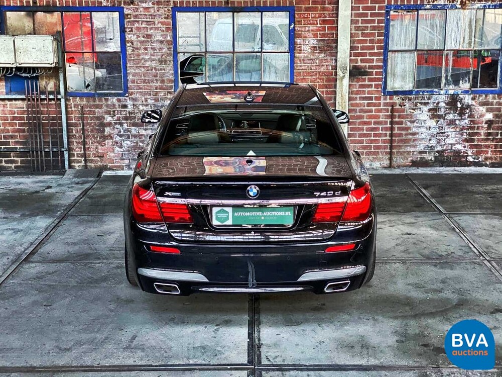 BMW 740d xDrive M-Sport 313 PS 7er, 9-ZKT-90.