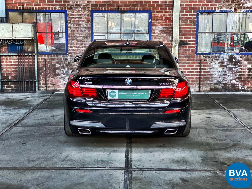 BMW 740d xDrive M-Sport 313 PS 7er, 9-ZKT-90.