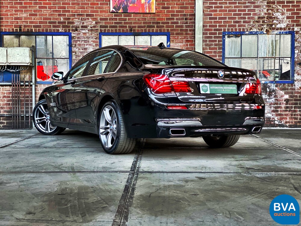BMW 740d xDrive M-Sport 313 PS 7er, 9-ZKT-90.