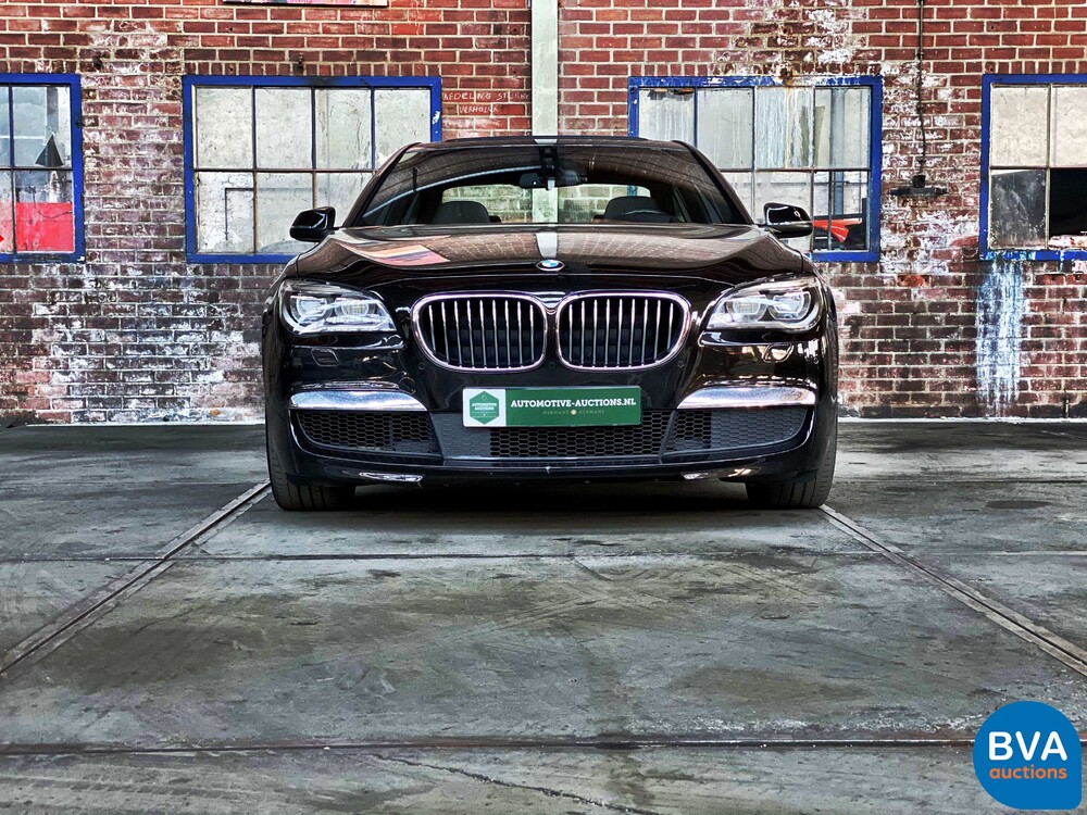 BMW 740d xDrive M-Sport 313 PS 7er, 9-ZKT-90.