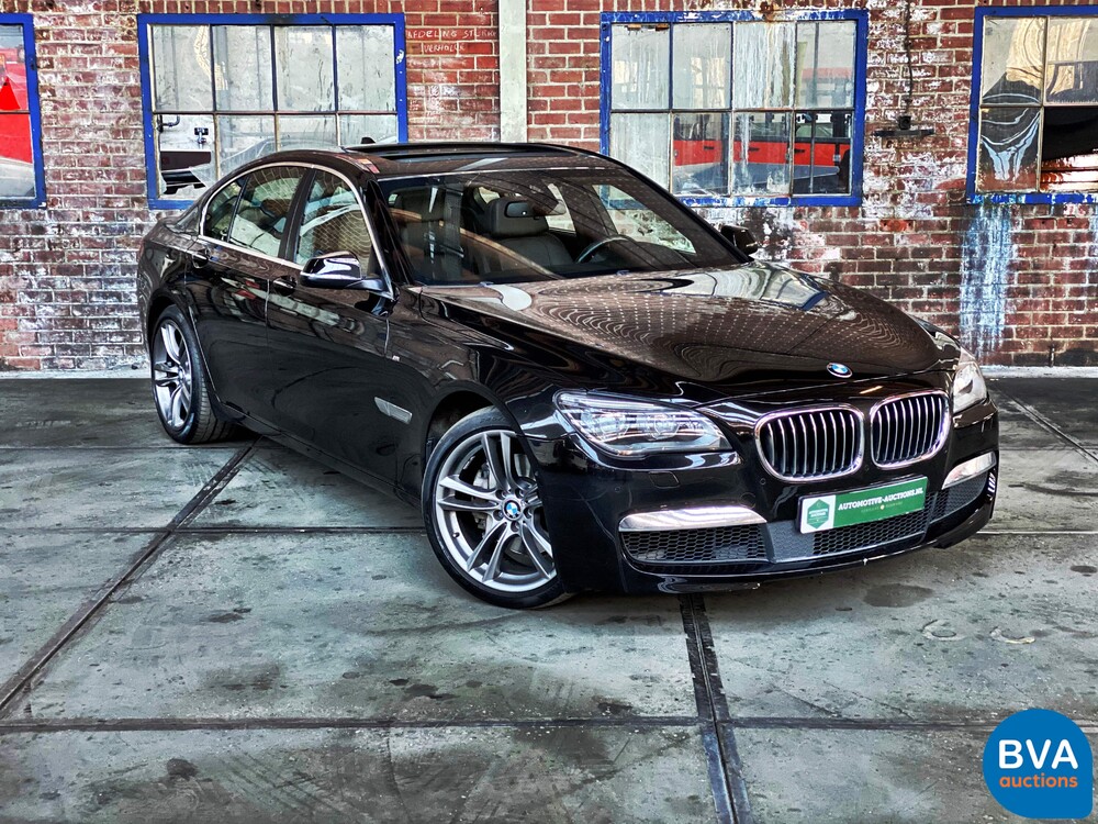 BMW 740d xDrive M-Sport 313 PS 7er, 9-ZKT-90.