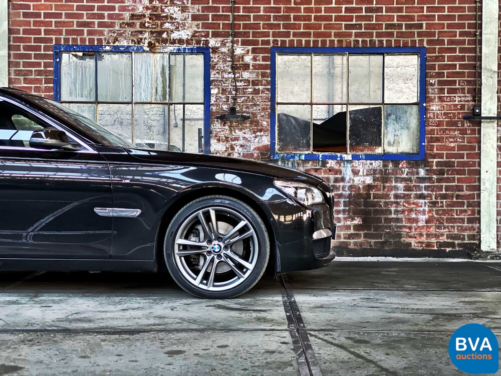 BMW 740d xDrive M-Sport 313 PS 7er, 9-ZKT-90.