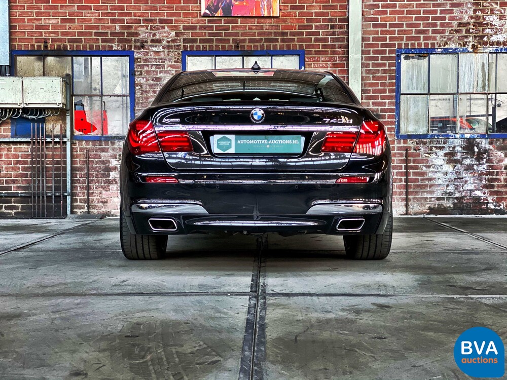 BMW 740d xDrive M-Sport 313 PS 7er, 9-ZKT-90.
