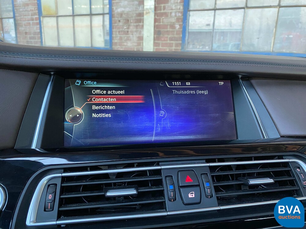 BMW 740d xDrive M-Sport 313 PS 7er, 9-ZKT-90.