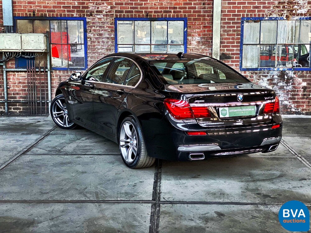 BMW 740d xDrive M-Sport 313 PS 7er, 9-ZKT-90.