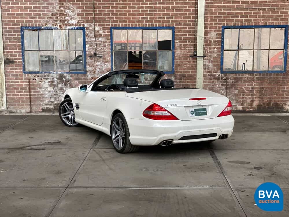 Mercedes-Benz SL350 AMG 3.5 V6 315 PS SL-Klasse 2011.