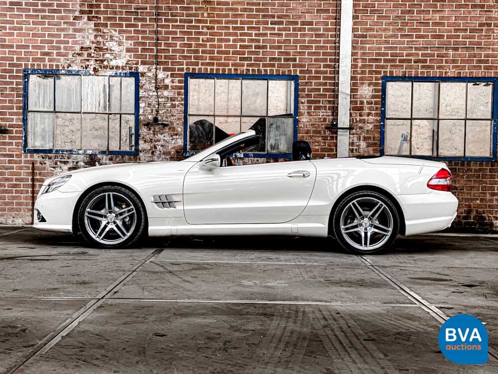 Mercedes-Benz SL350 AMG 3.5 V6 315 PS SL-Klasse 2011.