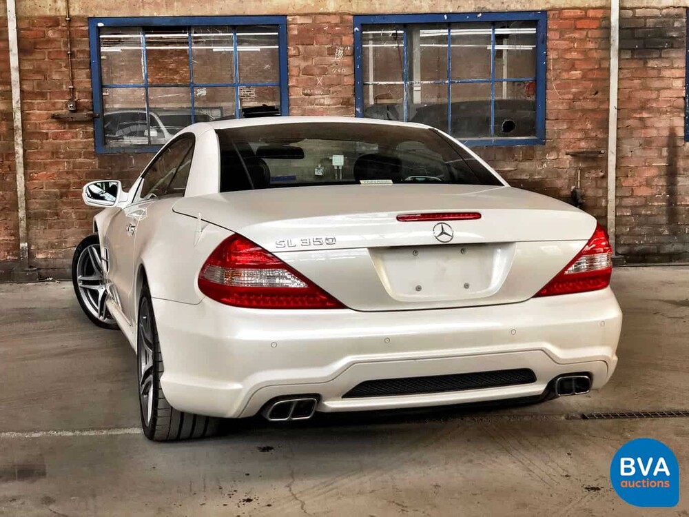 Mercedes-Benz SL350 AMG 3.5 V6 315 PS SL-Klasse 2011.