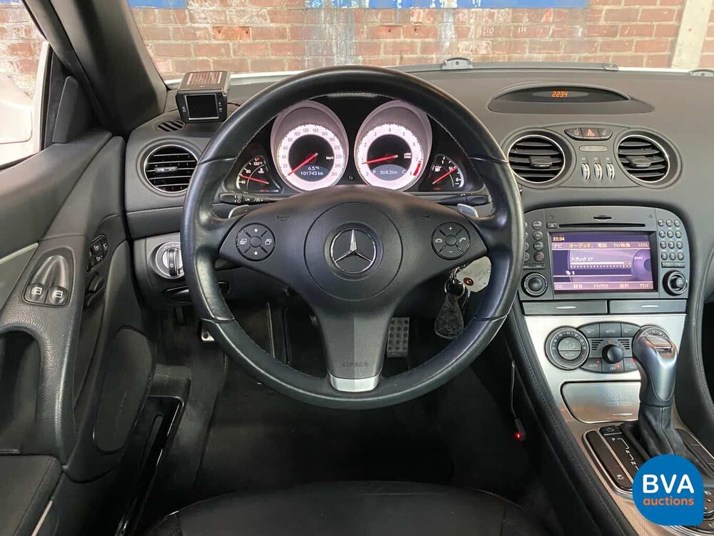 Mercedes-Benz SL350 AMG 3.5 V6 315 PS SL-Klasse 2011.