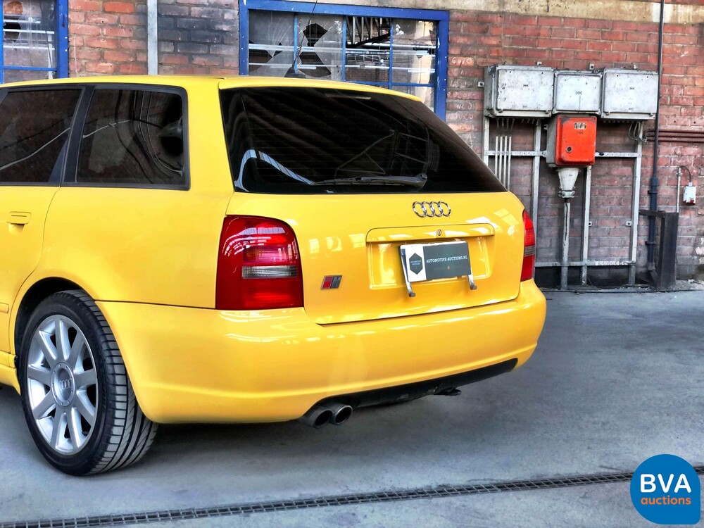 Audi S4 Avant 2.7 V6 Quattro Bi Turbo 265 HP 2001 -Youngtimer-.